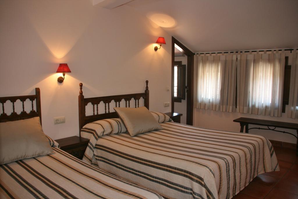 Hotel Olimpia Albarracin Exterior photo