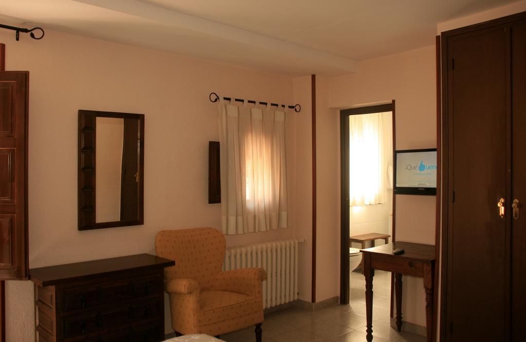 Hotel Olimpia Albarracin Exterior photo